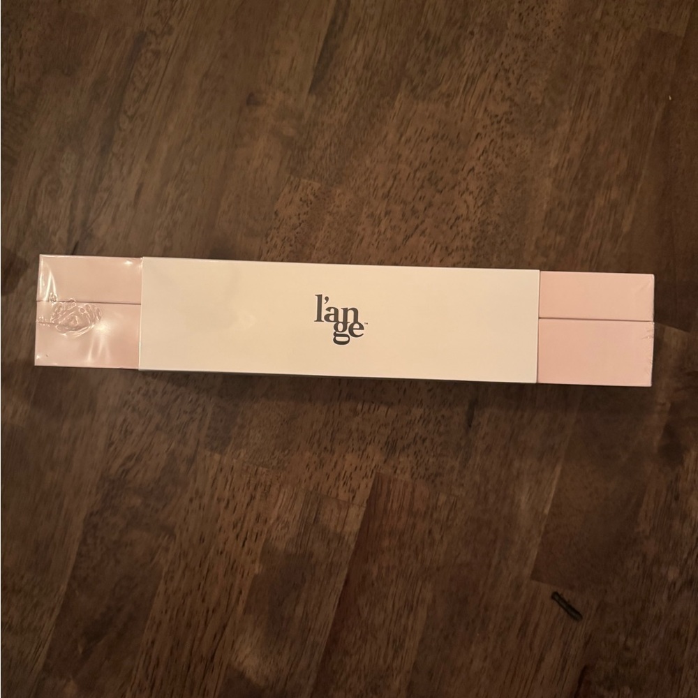 Lange Le Duo 360° Airflow Styler in Pink and White - Picture 6 of 6